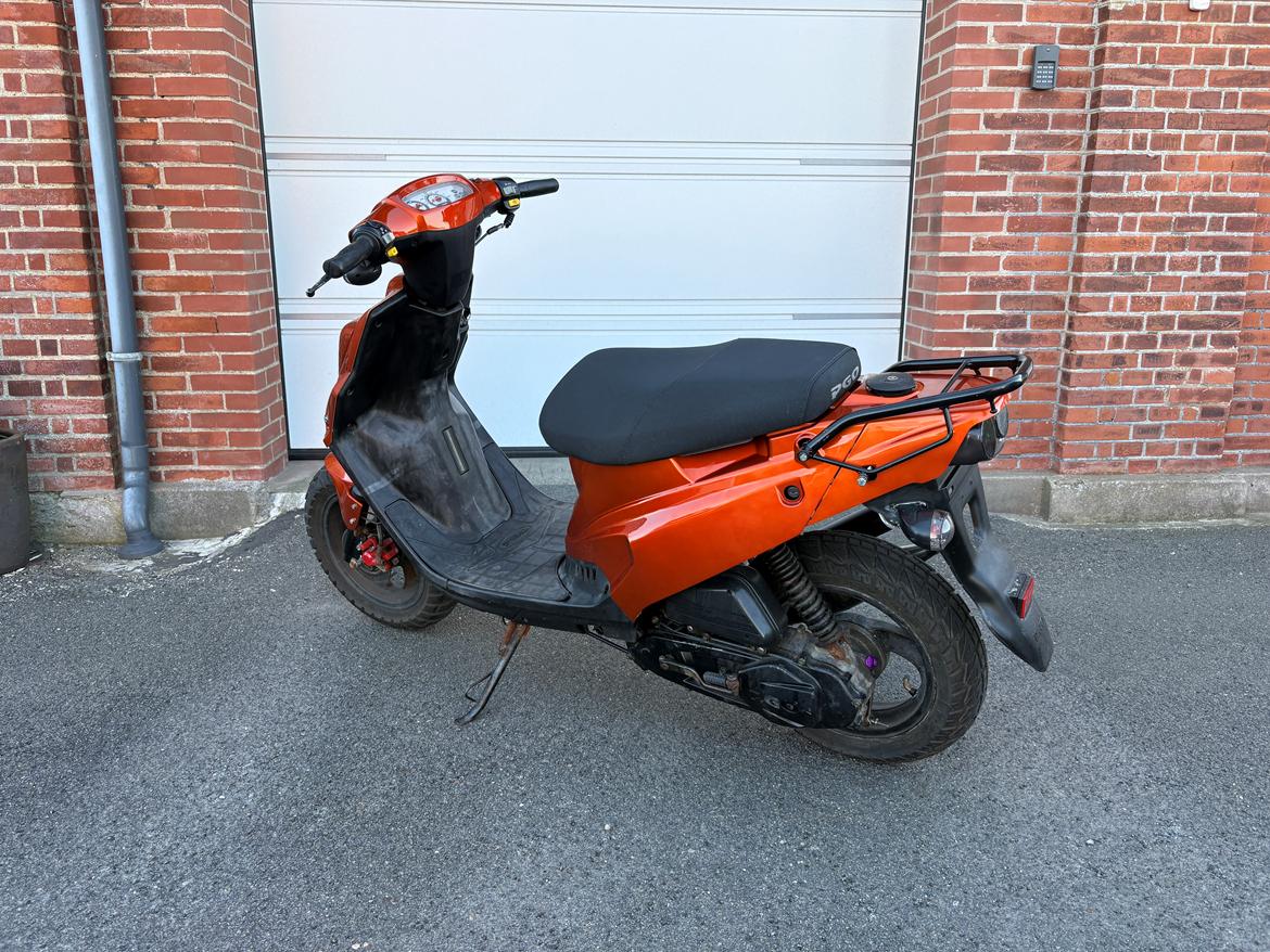 PGO HOT 50 billede 4