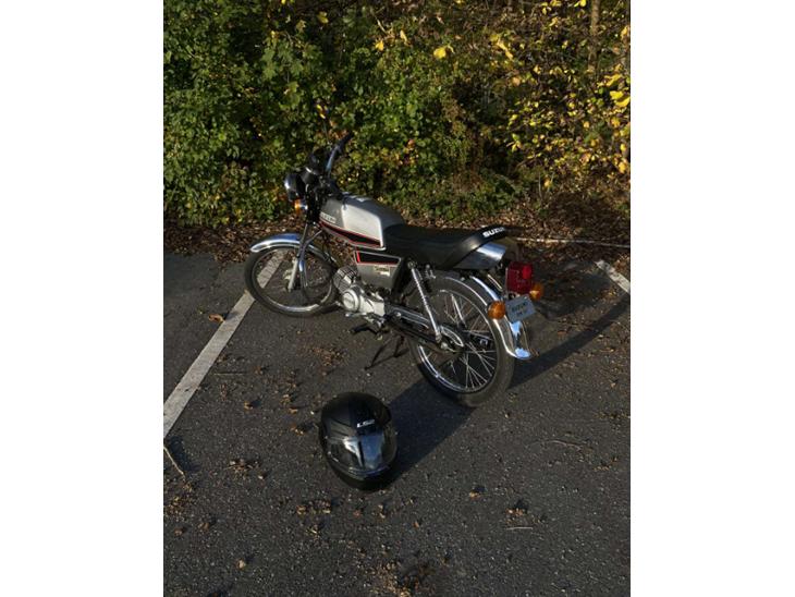 {{currentPhoto.altText}} billede {{currentPhoto.number}}