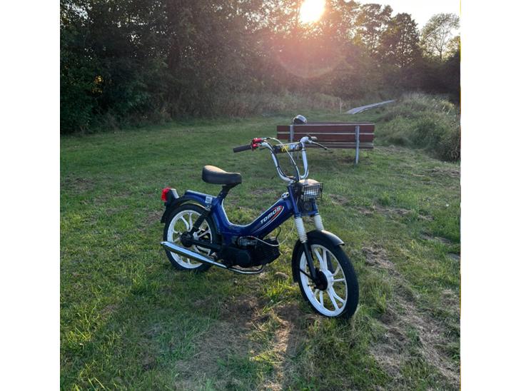 {{currentPhoto.altText}} billede {{currentPhoto.number}}