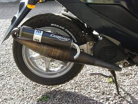 Suzuki estilete - easmem udstødning billede 2