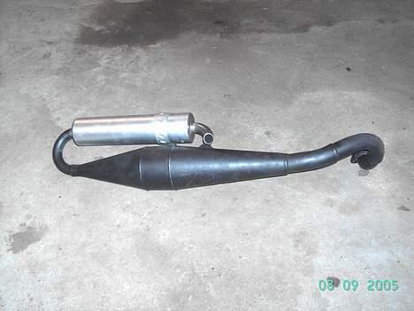 Yamaha Jog R Solgt - Før at jeg fik Forrace på... NEXT er en total skod udstødning.. Den er en Lada inden for scootere.. :D billede 18