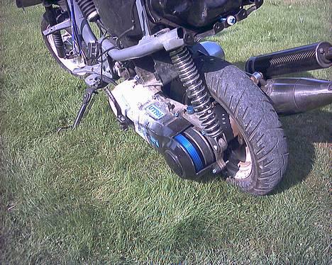 Yamaha jog ´Style iT..!! - min chromblå wingbell :)  og poleret fjeder.. billede 6