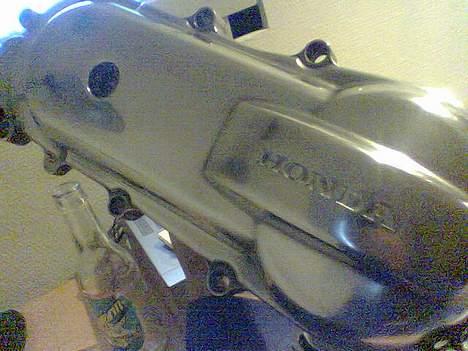 Honda sfx PROJEKT Færdig 28aug - mit højglans poleret kickstarterskjold (damn det tar tid) billede 8