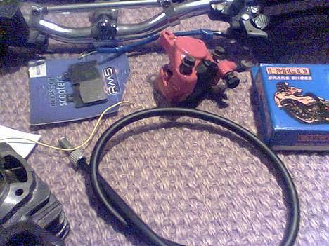 Honda sfx PROJEKT Færdig 28aug - malet bremse kaliber, klodser for og bag, speedo kabel. billede 12