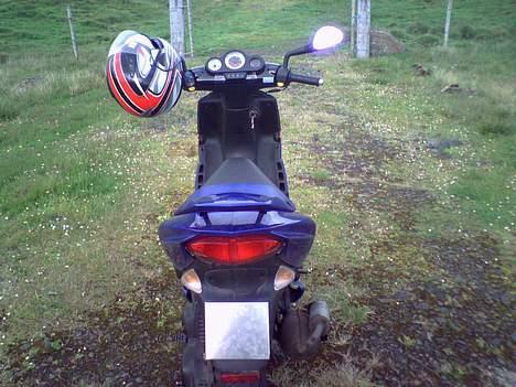 Peugeot Speedfight 2 LC - Igen bagfra med mit skjold monteret billede 8