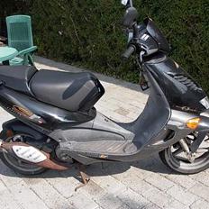 Aprilia SR 50 LC DD SOLGT!