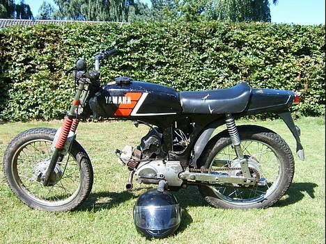 Yamaha fs1 2 gear *projekt* - lig mærke til udstødningen, den faldt af da jeg kørte over et bump.. billede 1