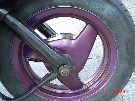 Piaggio zip solgt... - Mit forfælg ny malet...lilla med et blåt skær meget flot... billede 6