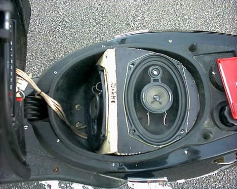 Aprilia Sonic(Byttet til ssm) - pladen bliver betrukket i sort filt billede 10