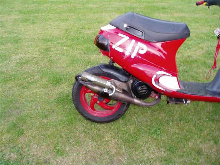Piaggio ZIP SD - SOLGT ! - Jeg er forelsket i den bagende der. Ser ondt ud! billede 12