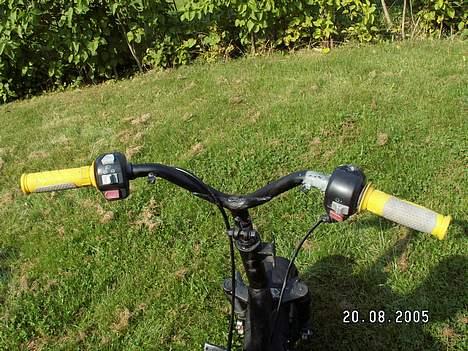 Adly super sonic (solgt) billede 3