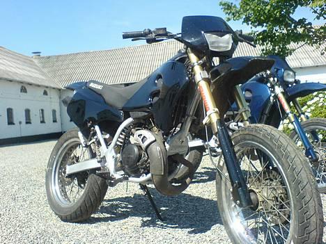 {{currentPhoto.altText}} billede {{currentPhoto.number}}