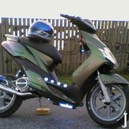 Yamaha Jog R - ROED!