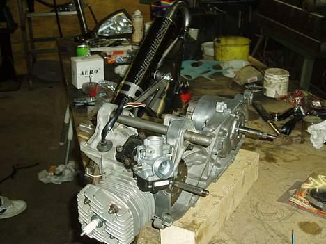 Aprilia Sonic *Anned-G* - Her er noget af min motor samlet.. billede 18