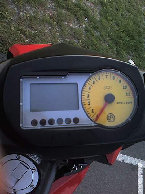 CPI gtr----( TOTALT SKADET) - digital speedo og omdrejnings tæller billede 5