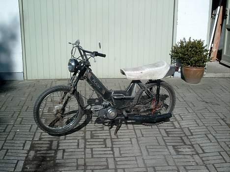 Puch Maxi K med 2gear SOLGT!! - Sådan så den ud lige da vi havde fået den til at køre!!! billede 11