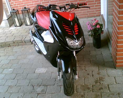 Yamaha Aerox LC (C30 Galskab) billede 8