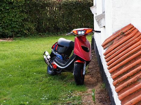 Yamaha Jog LC [SOLGT] - Nye pics idag d. 2/10/05 billede 1