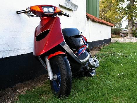 Yamaha Jog LC [SOLGT] - Nye pics idag d. 2/10/05 billede 3