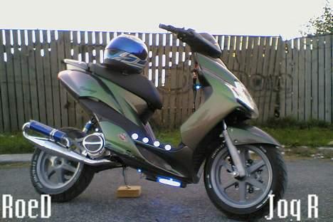 Yamaha Jog R - ROED! billede 4