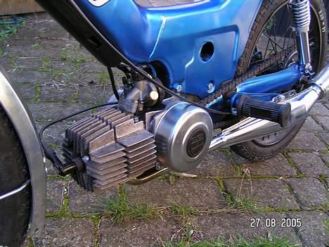 Puch Maxi  KL solgt - Gammelt billede. Der er kommet ny Chrom kabelholder på. billede 7