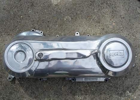 Aprilia Sonic gp | SOLGT - Højglans vario :) ikk sat på pga problemer med kickstarter akslen og fjedder ..  billede 3