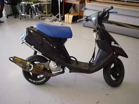 Yamaha Jog LC. SOLGT. billede 15