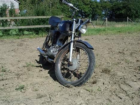 Suzuki K50 (Solgt) - Her er den Forfra... billede 1