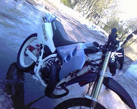 Suzuki RMX • Baske´s • [SOLGT] billede 1