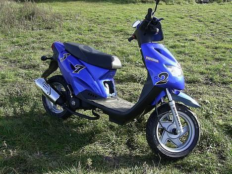 CPI PopCorn (4xxx km) - Har fjernet spejlene (blænder om natten når der kommer biler bagfra og generelt dumme :-S) og sat udstødningen fra (Yamaha) Falcon Big Wheelsen, og det gav sku 10-15 km/t :-O og et kanont optræk :-D billede 2