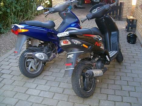 Piaggio NRG MC3 (SOLGT) - Min NRG og John H`s Runner... billede 9
