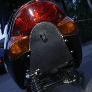 Aprilia Sonic nakket