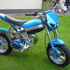 Suzuki Street Magic - Solgt