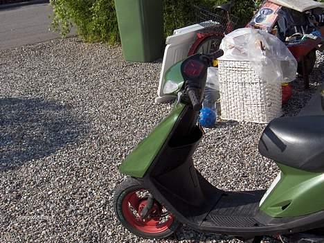 Yamaha  Jog AS - Solgt- - har sorte skjolde på nu! billede 2