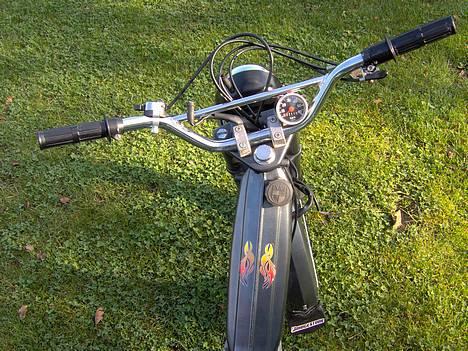 Puch Maxi KL - Biturbo sat på! - Drivers view. billede 2