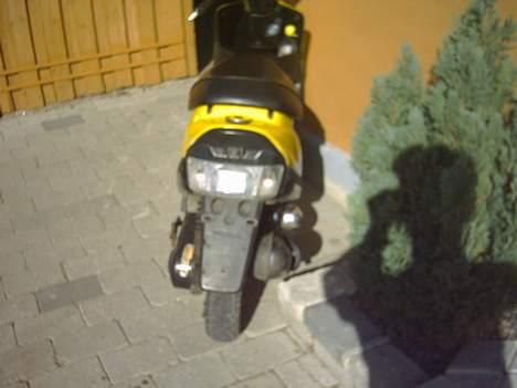 Yamaha jog fine solgt billede 2