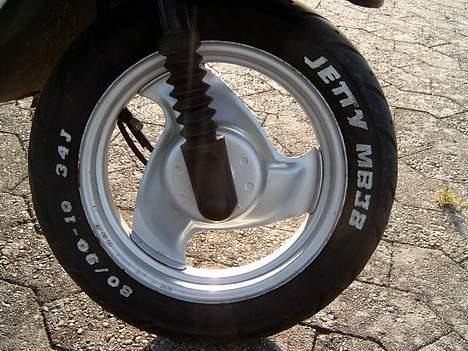 Yamaha Jog ( Solgt ) billede 8