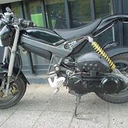 Suzuki Street magic ( Solgt )