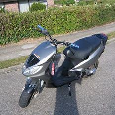 Piaggio nrg  nye pics