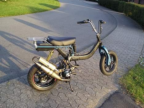 Suzuki Fz´R  "AEROX" Lc billede 10