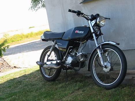 Suzuki Dm50 (sælges) 3700,- - Perfekt vejr til at tage billeder i, der er sku ingen rust at skjule. billede 1