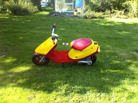 Yamaha jog lc  - havde tænkt på det skulle se sådan ud men ved ikke (dårlig digi malet) billede 12