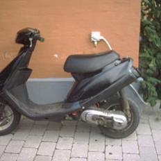 Yamaha jog fine solgt