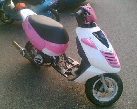 Aprilia sonic (byttet til jog) - jaah, de er sku snart færdig. ;)  billede 5