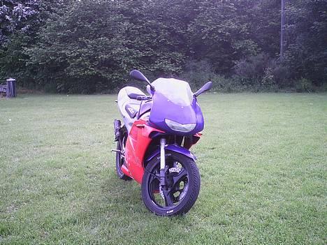 Aprilia  RS 50 - Nye front, skal males billede 2