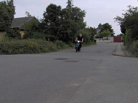 Yamaha Jog. (Solgt, for 7100kr) billede 9