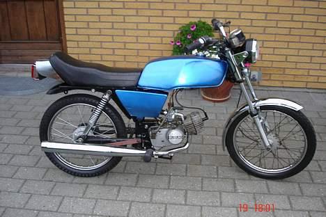 Suzuki dm 50 - fra siden billede 1