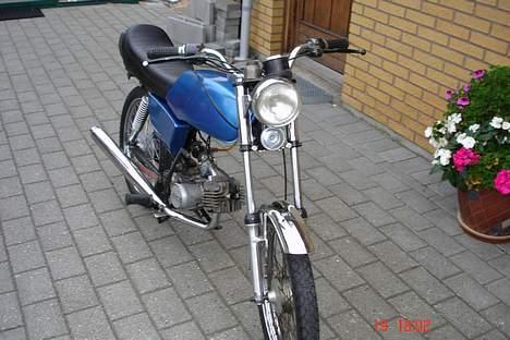 Suzuki dm 50 - forfra billede 2