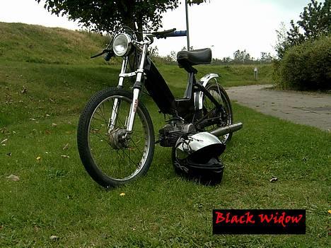 Puch Maxi K -: BlaCk WiDdoW :- - der kom min hjelm med billede 4