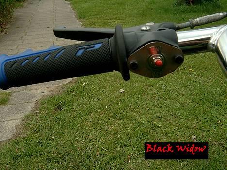 Puch Maxi K -: BlaCk WiDdoW :- - Min tænd/sluk knap i styret. billede 5